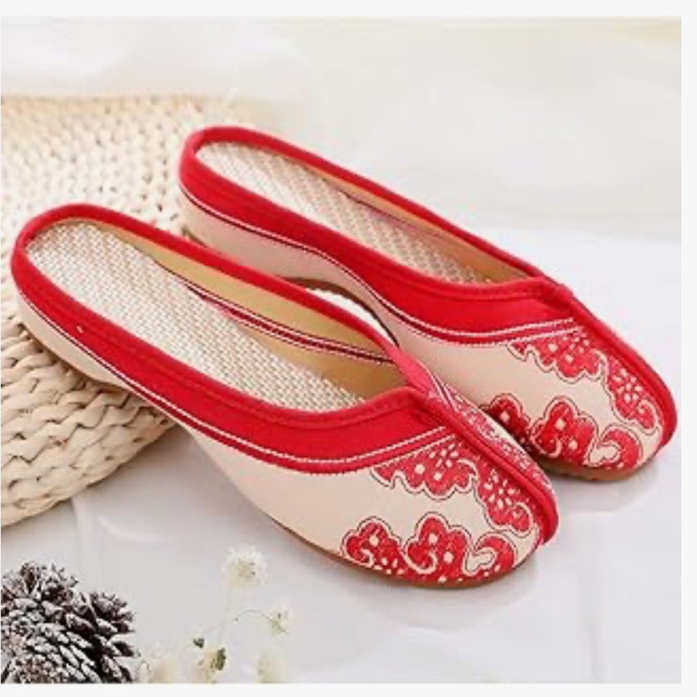 NWOT Red and Cream Embroidered Slip-On Flats